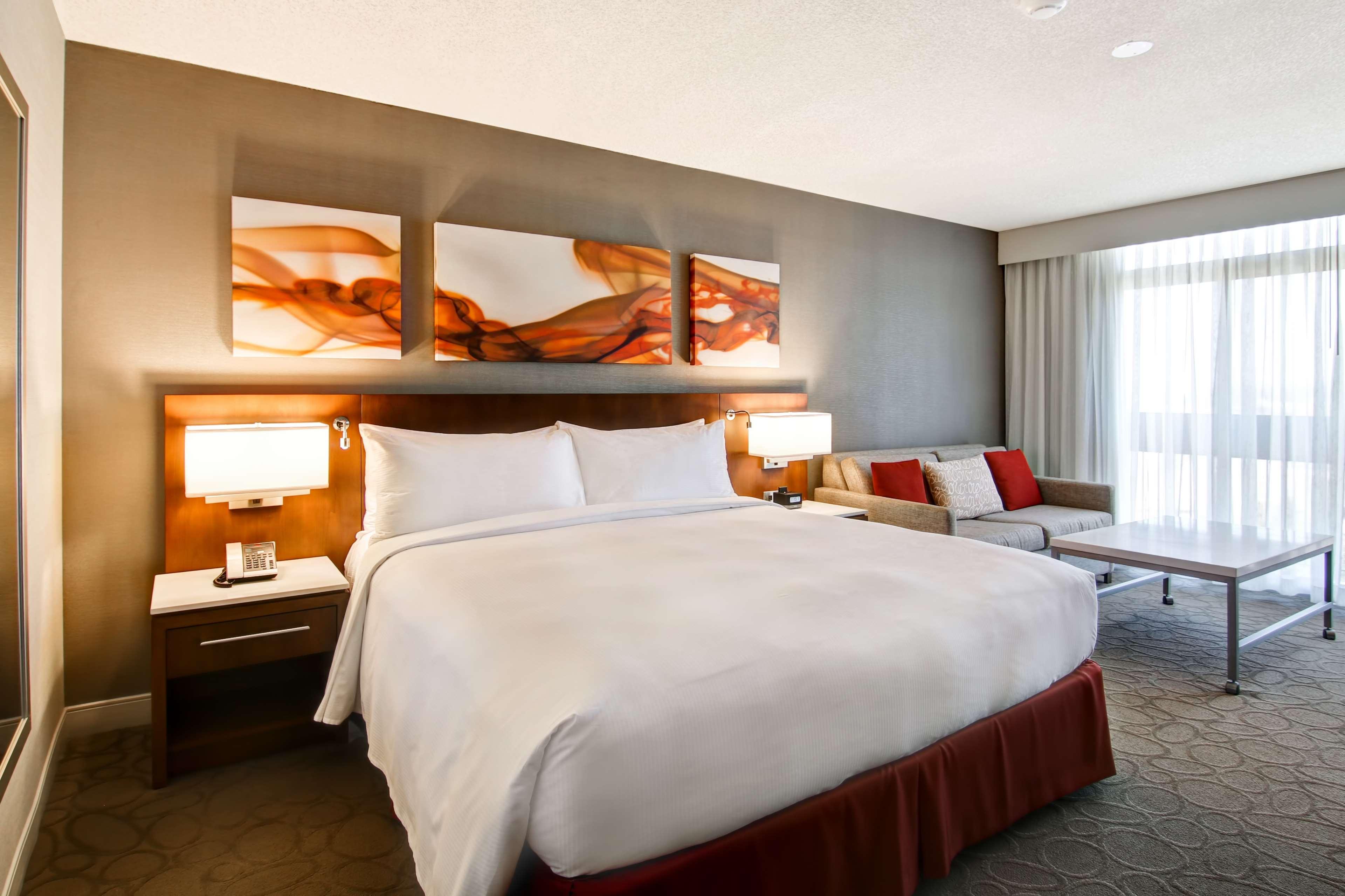 Hilton Mississauga/Meadowvale Hotel Екстериор снимка