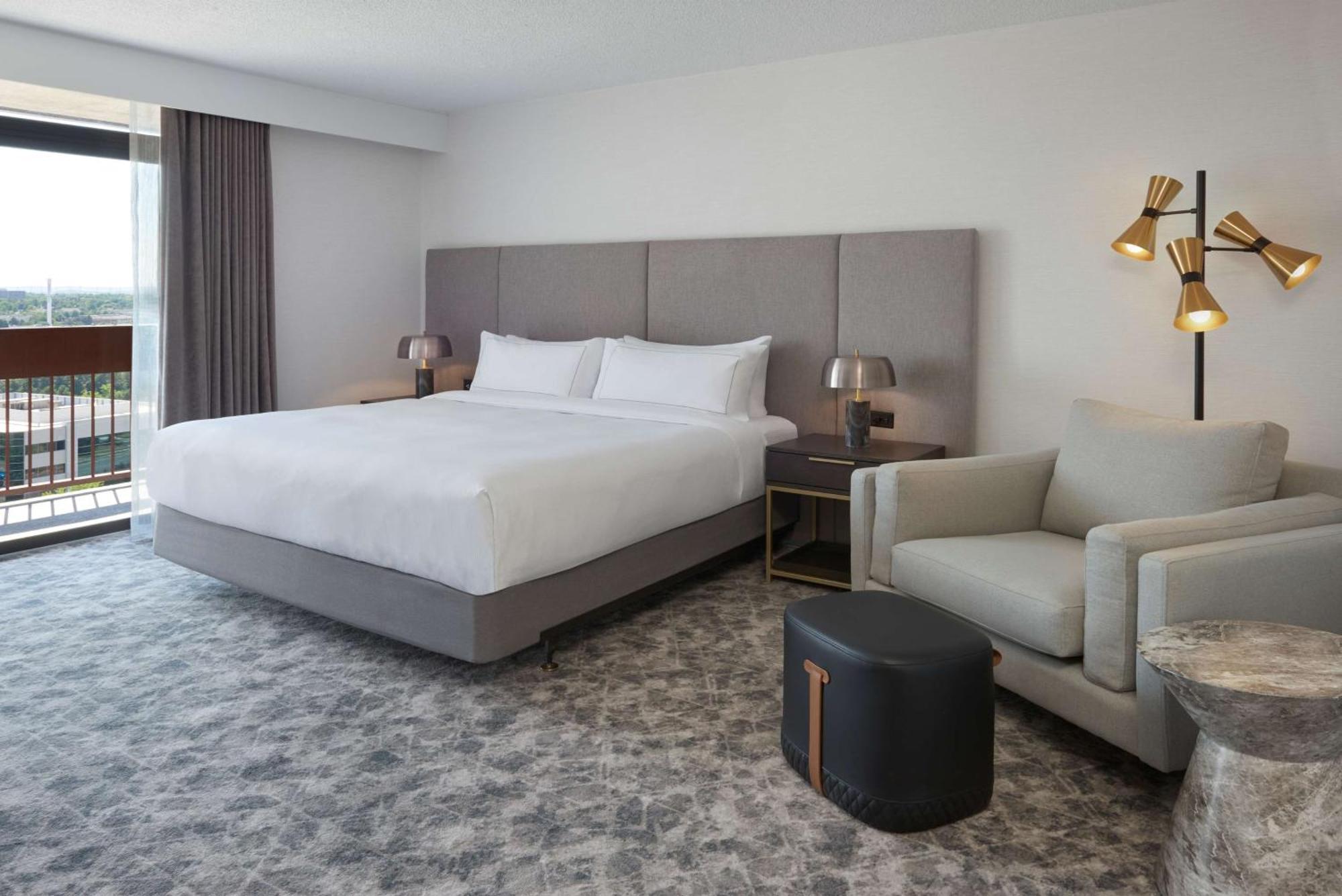 Hilton Mississauga/Meadowvale Hotel Екстериор снимка