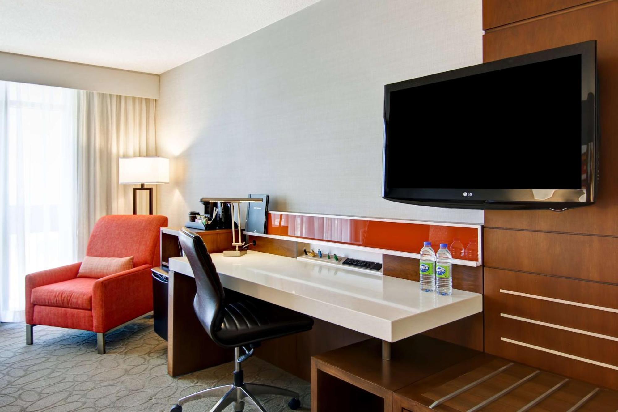 Hilton Mississauga/Meadowvale Hotel Екстериор снимка