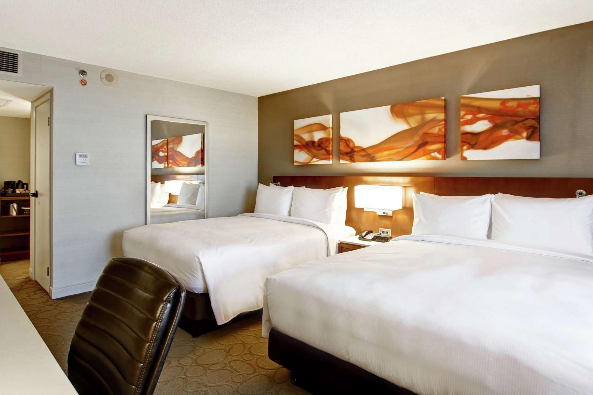 Hilton Mississauga/Meadowvale Hotel Екстериор снимка